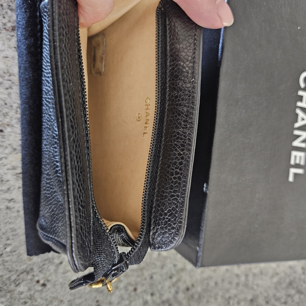 Chanel Black Leather W Zipper Small Wallet Pre Loved . Super Clean - Picture 5 of 11